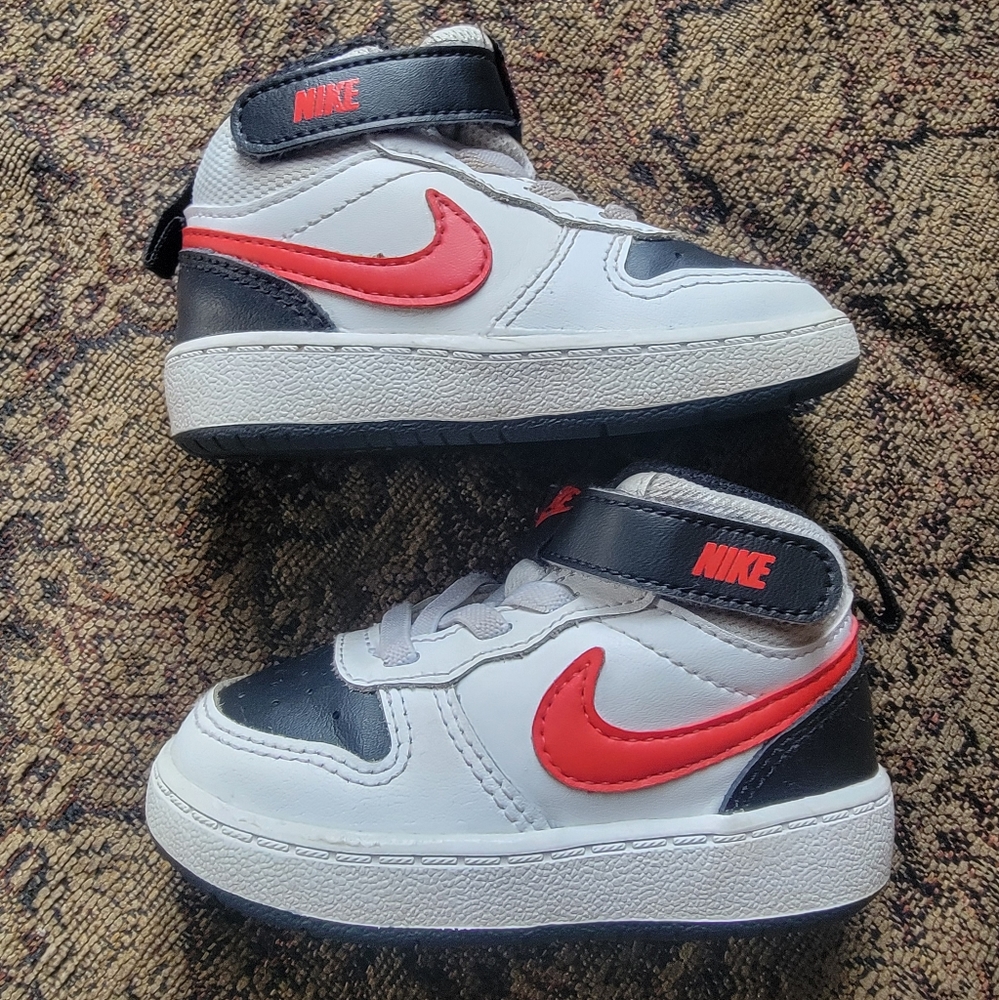 Nike Court Borough